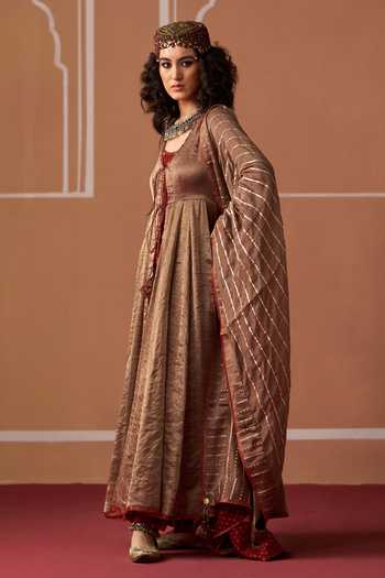 Swatti Kapoor_Brown Chanderi, Brocade Dev Handowven Dupatta _Online_at_Aza_Fashions