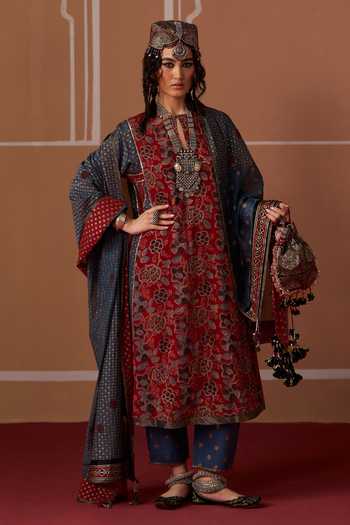 Swatti Kapoor Tejas Ajrakh Dupatta 