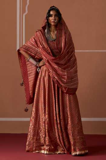 Swatti Kapoor Suhana Handwoven Dupatta 