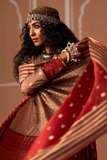 Swatti Kapoor Garima Handwoven Dupatta 