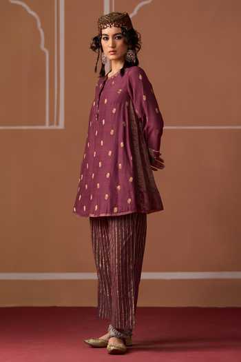 Swatti Kapoor Purple Silk Round Neck Oorja Short Flared Kurta Online at Aza Fashions Swatti Kapoor_Purple Silk Round Neck Oorja Short Flared Kurta _Online_at_Aza_Fashions