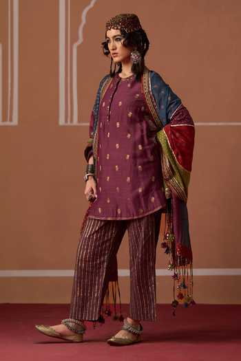 Buy Swatti Kapoor Purple Silk Round Neck Oorja Short Flared Kurta Buy_Swatti Kapoor_Purple Silk Round Neck Oorja Short Flared Kurta