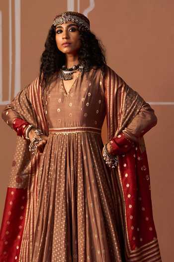 Buy_Swatti Kapoor_Grey Cotton, Chanderi, Brocade V-neck Mishti Handwoven Anarkali _Online_at_Aza_Fashions