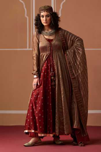 Buy Swatti Kapoor Grey Chanderi Scoop Neck Aashi Double Layered Anarkali Online at Aza Fashions Buy_Swatti Kapoor_Grey Chanderi Scoop Neck Aashi Double Layered Anarkali _Online_at_Aza_Fashions