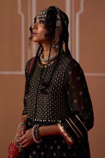 Buy Swatti Kapoor Black Cotton, Chanderi Open Neck Meenal Handwoven Kurta Online at Aza Fashions Buy_Swatti Kapoor_Black Cotton, Chanderi Open Neck Meenal Handwoven Kurta _Online_at_Aza_Fashions