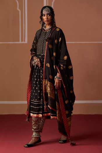 Swatti Kapoor Black Cotton, Chanderi Open Neck Meenal Handwoven Kurta at Aza Fashions Swatti Kapoor_Black Cotton, Chanderi Open Neck Meenal Handwoven Kurta _at_Aza_Fashions