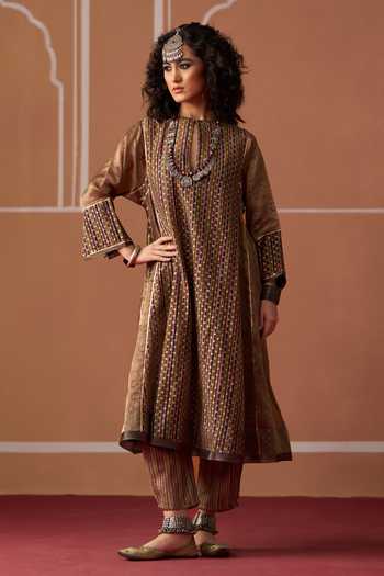 Swatti Kapoor Kamya Handwoven Kurta 