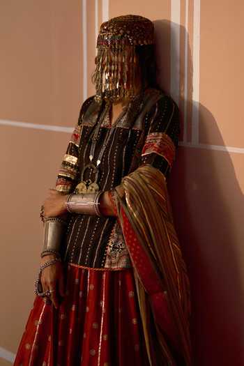 Shop Swatti Kapoor Black Chanderi, Satin, Modal, Brocade V-neck Nazm Ajrakh Kurta Online at Aza Fashions Shop_Swatti Kapoor_Black Chanderi, Satin, Modal, Brocade V-neck Nazm Ajrakh Kurta _Online_at_Aza_Fashions