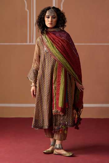 Swatti Kapoor Kamya Handwoven Kurta Set