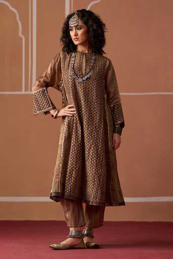 Buy Swatti Kapoor Brown Cotton, Chanderi Kamya Handwoven Kurta Set Online at Aza Fashions Buy_Swatti Kapoor_Brown Cotton, Chanderi Kamya Handwoven Kurta Set _Online_at_Aza_Fashions