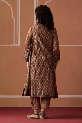 Swatti Kapoor Kamya Handwoven Kurta Set