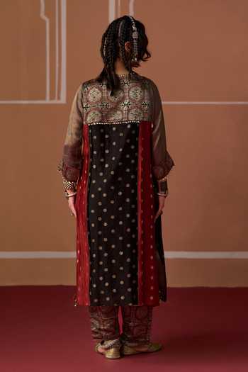 Swatti Kapoor Aditi Handwoven Kaftan Kurta Set