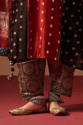 Swatti Kapoor Multi Color Cotton, Chanderi, Satin, Modal, Aditi Handwoven Kaftan Kurta Set at Aza Fashions Swatti Kapoor_Multi Color Cotton, Chanderi, Satin, Modal, Aditi Handwoven Kaftan Kurta Set _at_Aza_Fashions