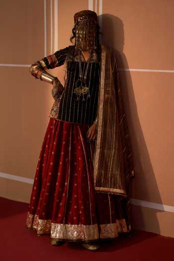 Shop Swatti Kapoor Black Chanderi, Satin, Modal, Brocade V-neck Nazm Handwoven Kurta Lehenga Set Online at Aza Fashions Shop_Swatti Kapoor_Black Chanderi, Satin, Modal, Brocade V-neck Nazm Handwoven Kurta Lehenga Set _Online_at_Aza_Fashions