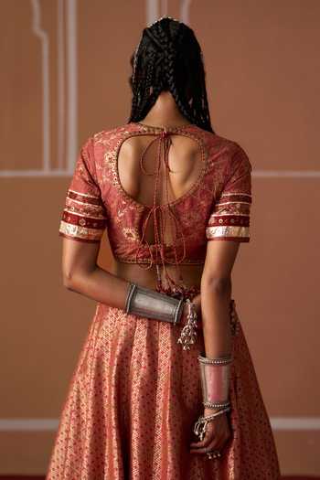 Swatti Kapoor Ashna Handwoven Lehenga Set 