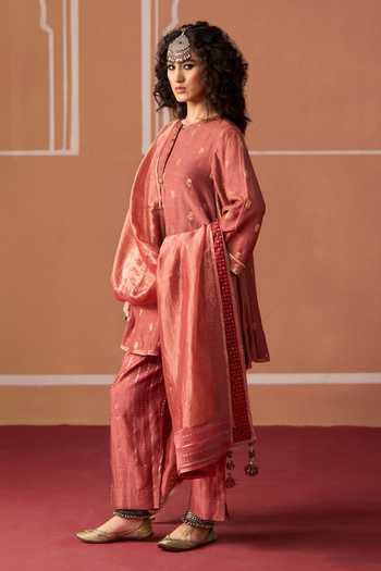 Swatti Kapoor Peach Silk, Cotton, Chanderi, Brocade Round Neck Charu Short Kurta Pant Set Online at Aza Fashions Swatti Kapoor_Peach Silk, Cotton, Chanderi, Brocade Round Neck Charu Short Kurta Pant Set _Online_at_Aza_Fashions