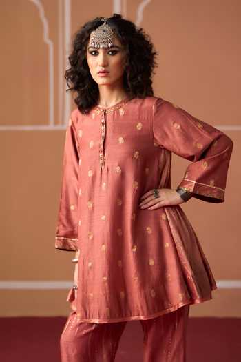 Swatti Kapoor Peach Silk, Cotton, Chanderi, Brocade Round Neck Charu Short Kurta Pant Set at Aza Fashions Swatti Kapoor_Peach Silk, Cotton, Chanderi, Brocade Round Neck Charu Short Kurta Pant Set _at_Aza_Fashions