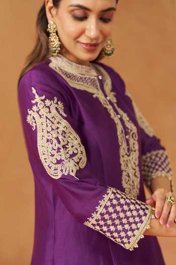 Shop Sheetal Batra Purple , Chanderi, Satin, Bemberg, Organza Mandarin Rabhya Kurta Set Online at Aza Fashions Shop_Sheetal Batra_Purple , Chanderi, Satin, Bemberg, Organza Mandarin Rabhya Kurta Set _Online_at_Aza_Fashions