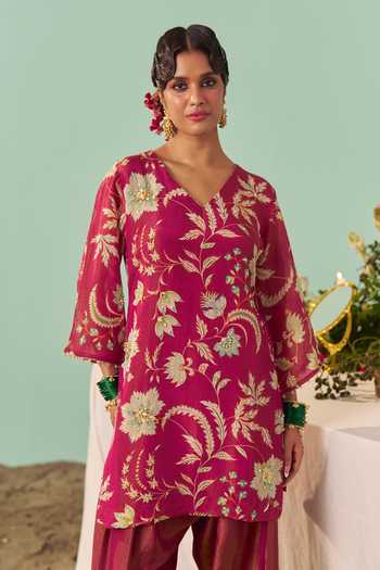 Shop Chrkha Burgundy Silk, Tissue V-neck Chintz Print Kurta And Pant Set Online at Aza Fashions Shop_Chrkha_Burgundy Silk, Tissue V-neck Chintz Print Kurta And Pant Set _Online_at_Aza_Fashions