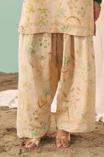 Chrkha Ivory Silk, Tissue V-neck, Yes Chintz Printed Kurta And Pant Set Online at Aza Fashions Chrkha_Ivory Silk, Tissue V-neck, Yes Chintz Printed Kurta And Pant Set _Online_at_Aza_Fashions