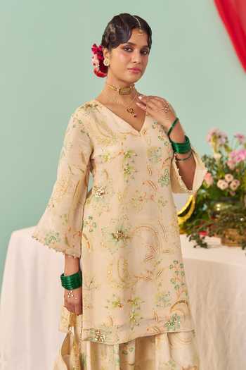 Chrkha Ivory Silk, Tissue V-neck, Yes Chintz Printed Kurta And Pant Set at Aza Fashions Chrkha_Ivory Silk, Tissue V-neck, Yes Chintz Printed Kurta And Pant Set _at_Aza_Fashions