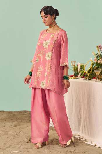 Chrkha Pink Silk, Tissue Round Neck Chintz Print Kurta Set Online at Aza Fashions Chrkha_Pink Silk, Tissue Round Neck Chintz Print Kurta Set _Online_at_Aza_Fashions