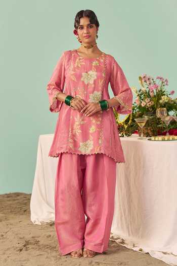 Shop Chrkha Pink Silk, Tissue Round Neck Chintz Print Kurta Set Online at Aza Fashions Shop_Chrkha_Pink Silk, Tissue Round Neck Chintz Print Kurta Set _Online_at_Aza_Fashions