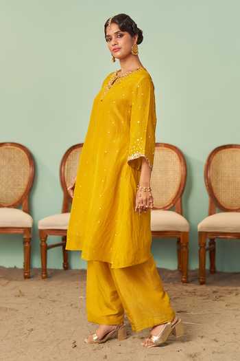 Buy Chrkha Yellow Silk, Tissue Keyhole Neck, Yes Embroidered Kurta Set Online at Aza Fashions Buy_Chrkha_Yellow Silk, Tissue Keyhole Neck, Yes Embroidered Kurta Set _Online_at_Aza_Fashions