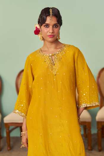 Shop Chrkha Yellow Silk, Tissue Keyhole Neck, Yes Embroidered Kurta Set Online at Aza Fashions Shop_Chrkha_Yellow Silk, Tissue Keyhole Neck, Yes Embroidered Kurta Set _Online_at_Aza_Fashions