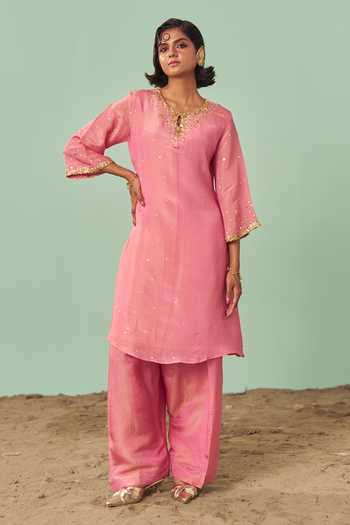 Chrkha_Pink Silk, Tissue Keyhole Neck, Yes Embroidered Kurta Set _at_Aza_Fashions