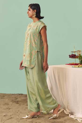Chrkha Green Silk, Tissue Round Neck Embroidered Kurta And Pant Set Online at Aza Fashions Chrkha_Green Silk, Tissue Round Neck Embroidered Kurta And Pant Set _Online_at_Aza_Fashions