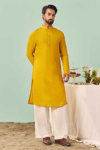 Chrkha Plain Kurta Set