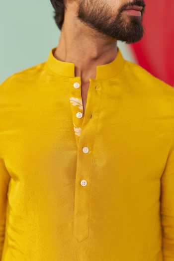 Buy_Chrkha_Yellow Silk, Tissue, Cotton Plain Kurta Set _Online_at_Aza_Fashions