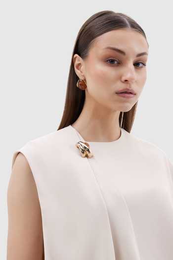 Notebook Off White Crepe, Polyester Round Neck Perla Brooch Embellished Top And Pant Set Online at Aza Fashions Notebook_Off White Crepe, Polyester Round Neck Perla Brooch Embellished Top And Pant Set _Online_at_Aza_Fashions
