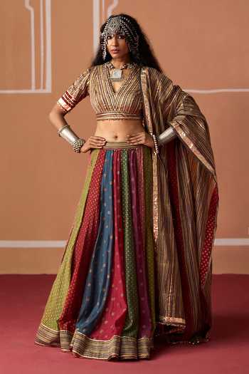 Swatti Kapoor Kashi Color Block Printed Skirt 