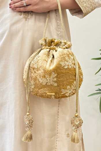 AMYRA Ras Embroidered Velvet Potli 