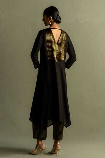 Charkhee Tissue Woven Kurta Set 