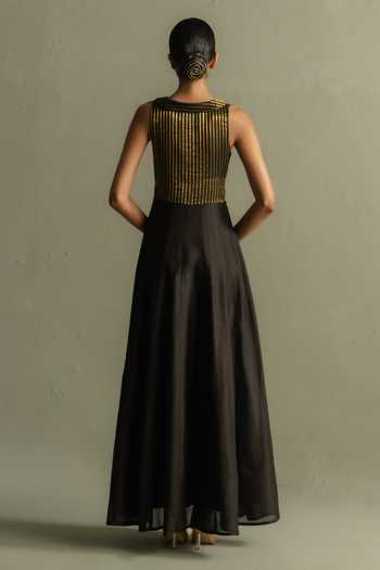 Charkhee Collared Flared Maxi Dress 
