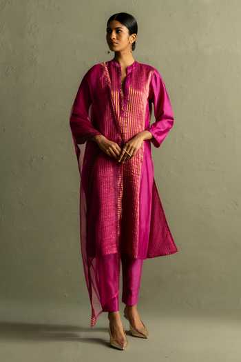 Charkhee Striped Woven Kurta Set 