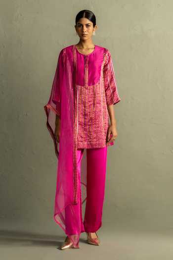 Charkhee Stripe Woven Kurta Set 
