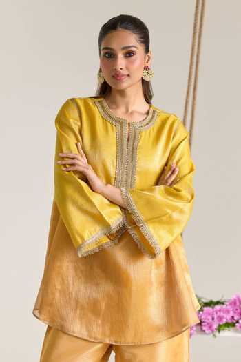 Shop Nero India Yellow Tissue, Kota Doria Round Neck Embroidered Kurta And Pant Set Online at Aza Fashions Shop_Nero India_Yellow Tissue, Kota Doria Round Neck Embroidered Kurta And Pant Set _Online_at_Aza_Fashions