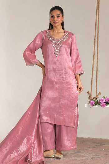 Nero India Neckline Embroidered Kurta & Pant Set 