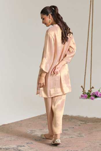 Nero India Embroidered Kurta & Pant Set 