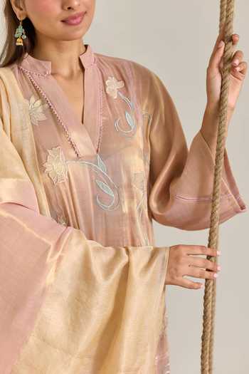 Nero India_Pink Tissue Split V-neck, Yes Embroidered Kurta And Pant Set _at_Aza_Fashions