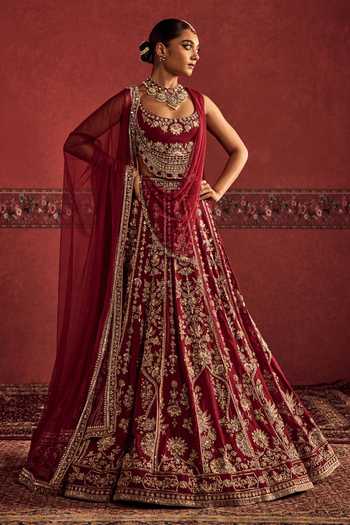 Ridhi Mehra Embroidered Lehenga Blouse & Dupatta Set with Drape