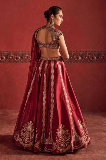 Ridhi Mehra Placement Embroidered Lehenga Set