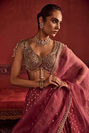 Ridhi Mehra Pink Silk, Net V-neck Geometric Woven Lehenga Set Online at Aza Fashions Ridhi Mehra_Pink Silk, Net V-neck Geometric Woven Lehenga Set _Online_at_Aza_Fashions