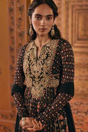 Ridhi Mehra_Black Georgette, Net V-neck Printed And Embroidered Anarkali With Dupatta _Online_at_Aza_Fashions