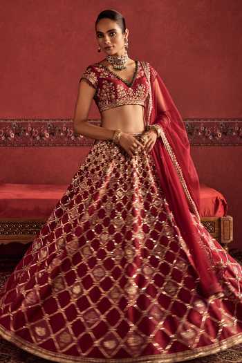 Ridhi Mehra Red Raw Silk, Net V-neck Embroidered Lehenga Set Online at Aza Fashions Ridhi Mehra_Red Raw Silk, Net V-neck Embroidered Lehenga Set _Online_at_Aza_Fashions