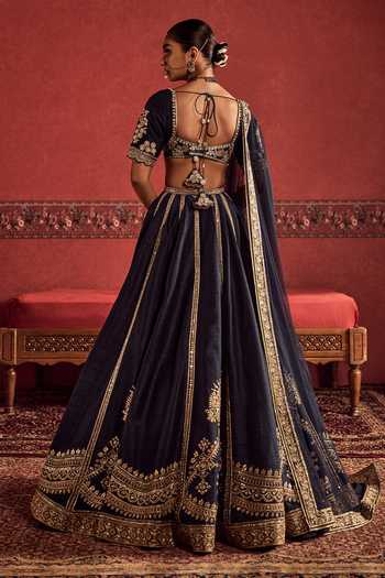 Ridhi Mehra Ishqa Lehenga Set